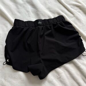 ALO Yoga - Cinch it Up Shorts - Small